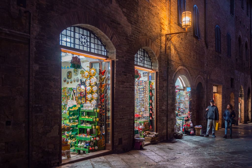 Shopping in San Gimignano