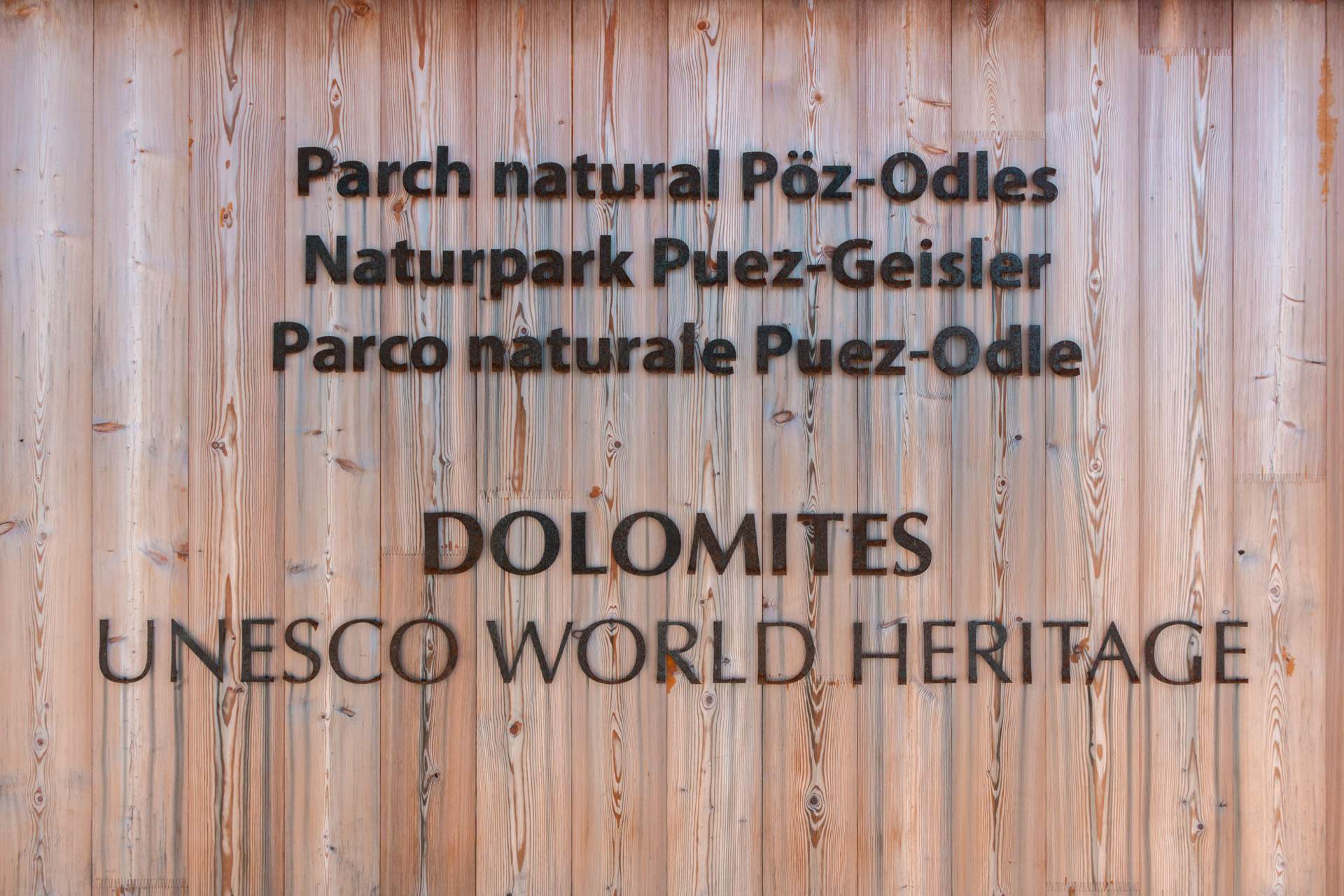 Sign of Parco Naturale Puez-Odle/Naturpark Puez-Geisler