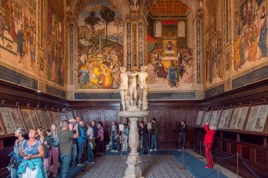 Piccolomini library in the cathedral