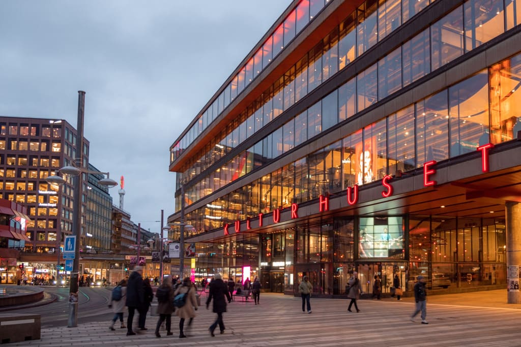 Sergels Torg at dusk