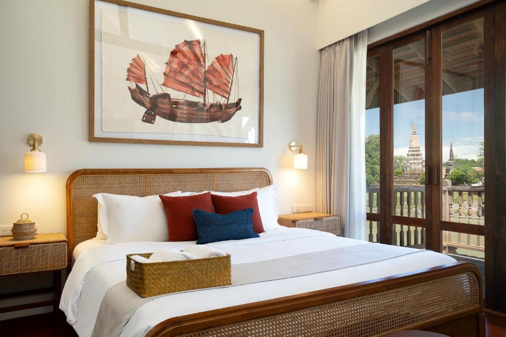 Syama Residence room with river views