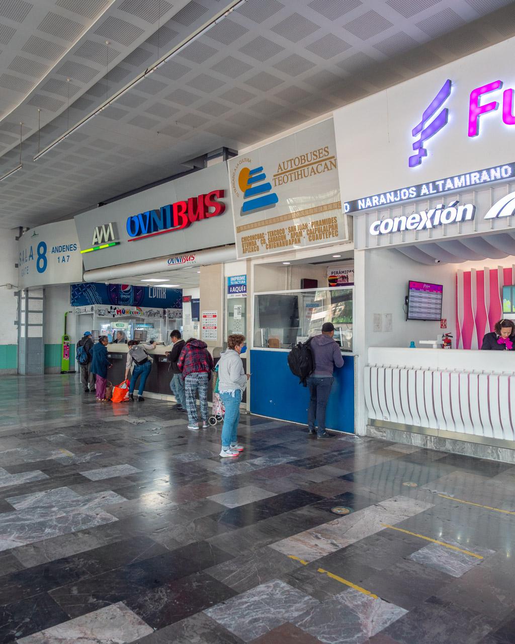 Autobuses Teotihuacan in Terminal Central de Autobuses del Norte