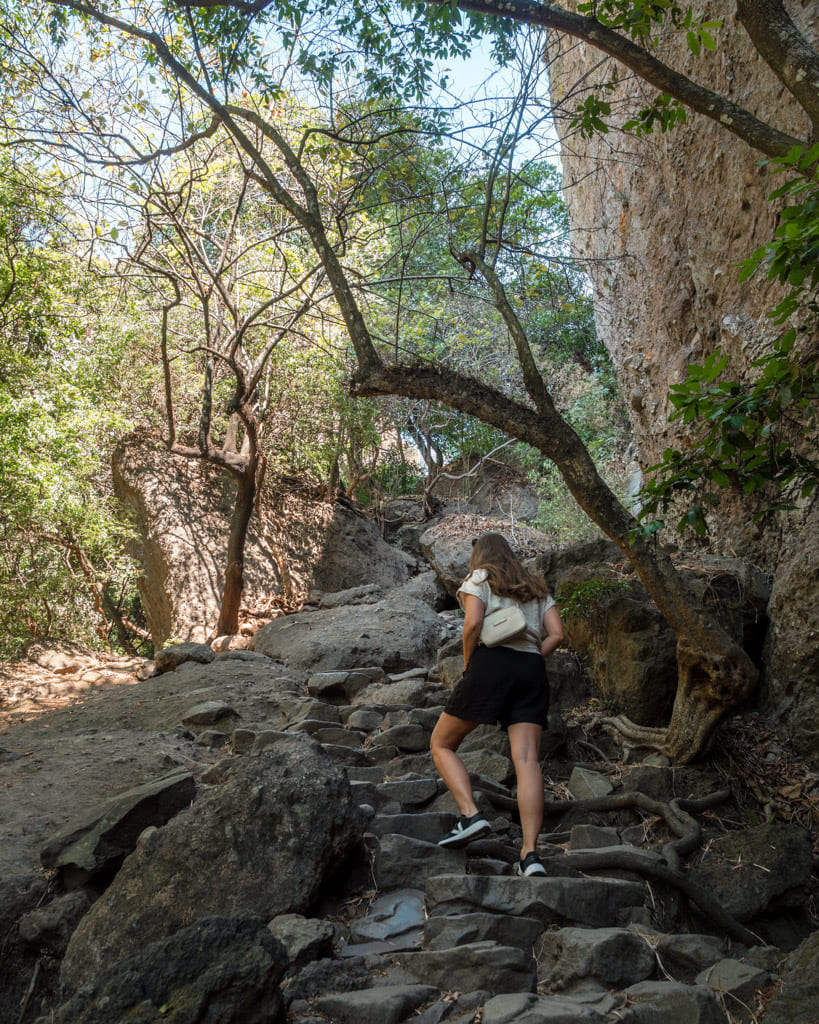 Victoria hiking up to El Tepozteco