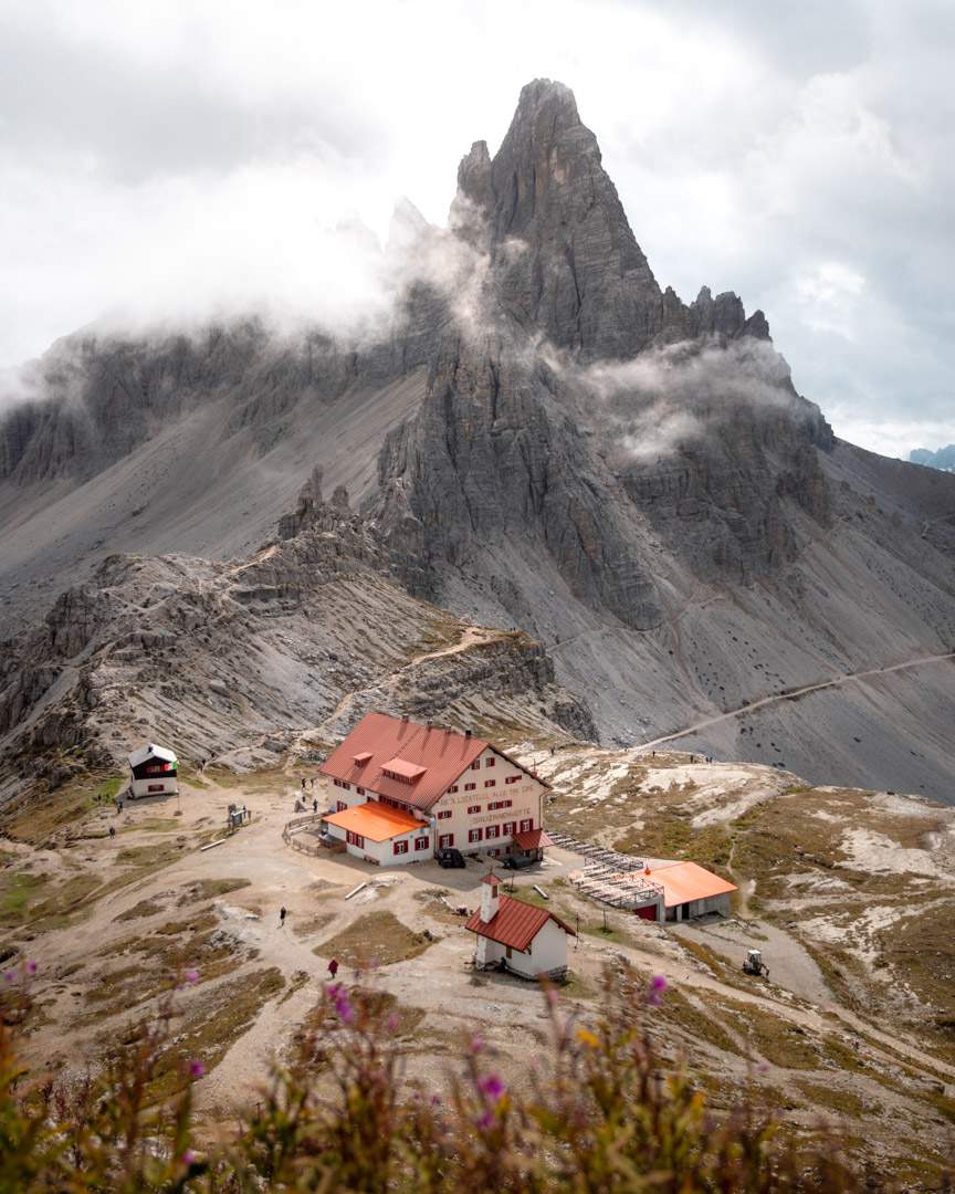 Rifugio Antonio Locatelli/Dreizinnenhütte at Tre Cime