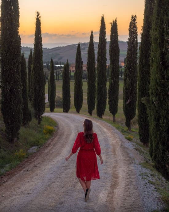 Victoria on the way to Agriturismo Baccoleno in Tuscany