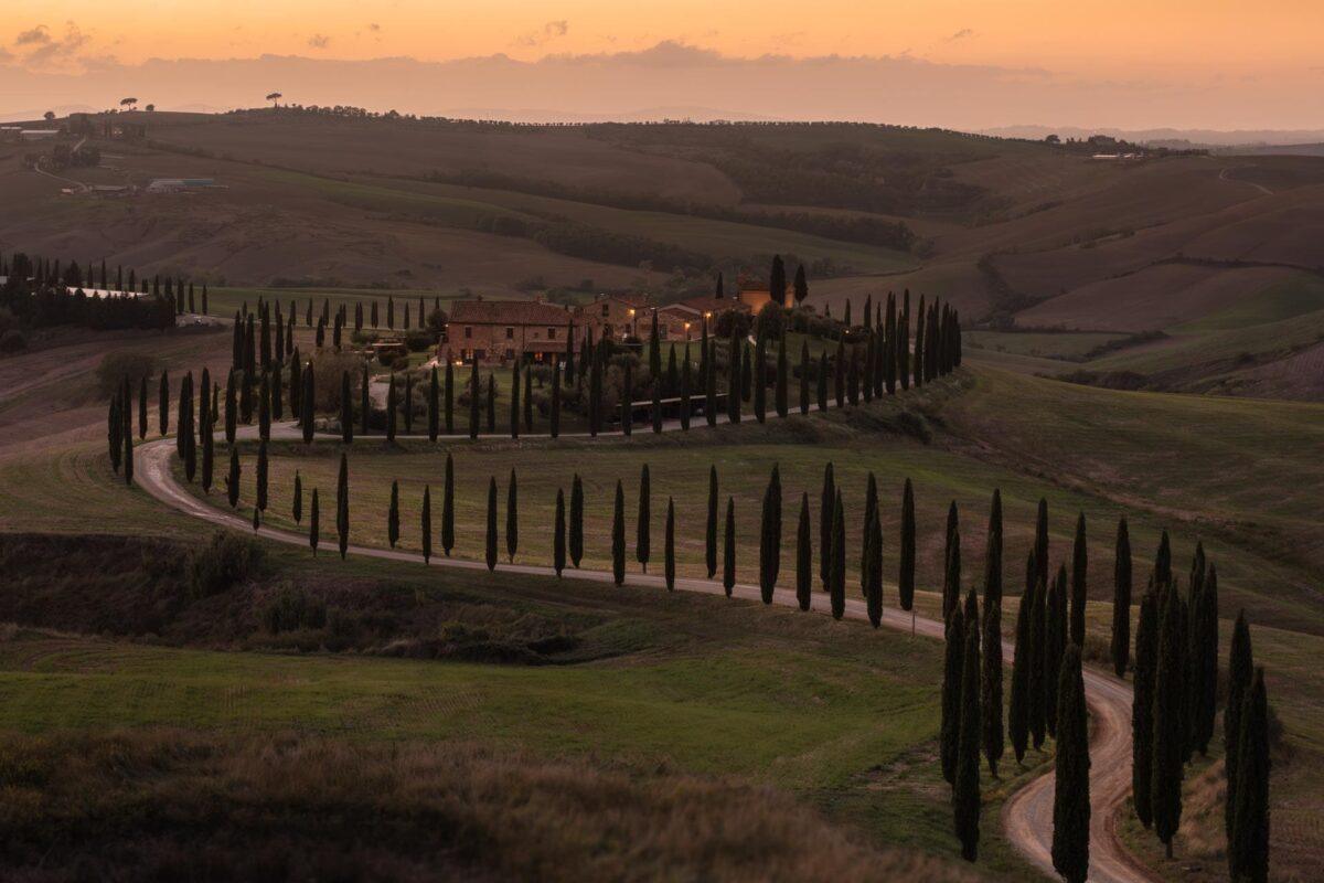 Tuscany Travel Guide: 13 Best Cities & Places To Visit in the Italian Region