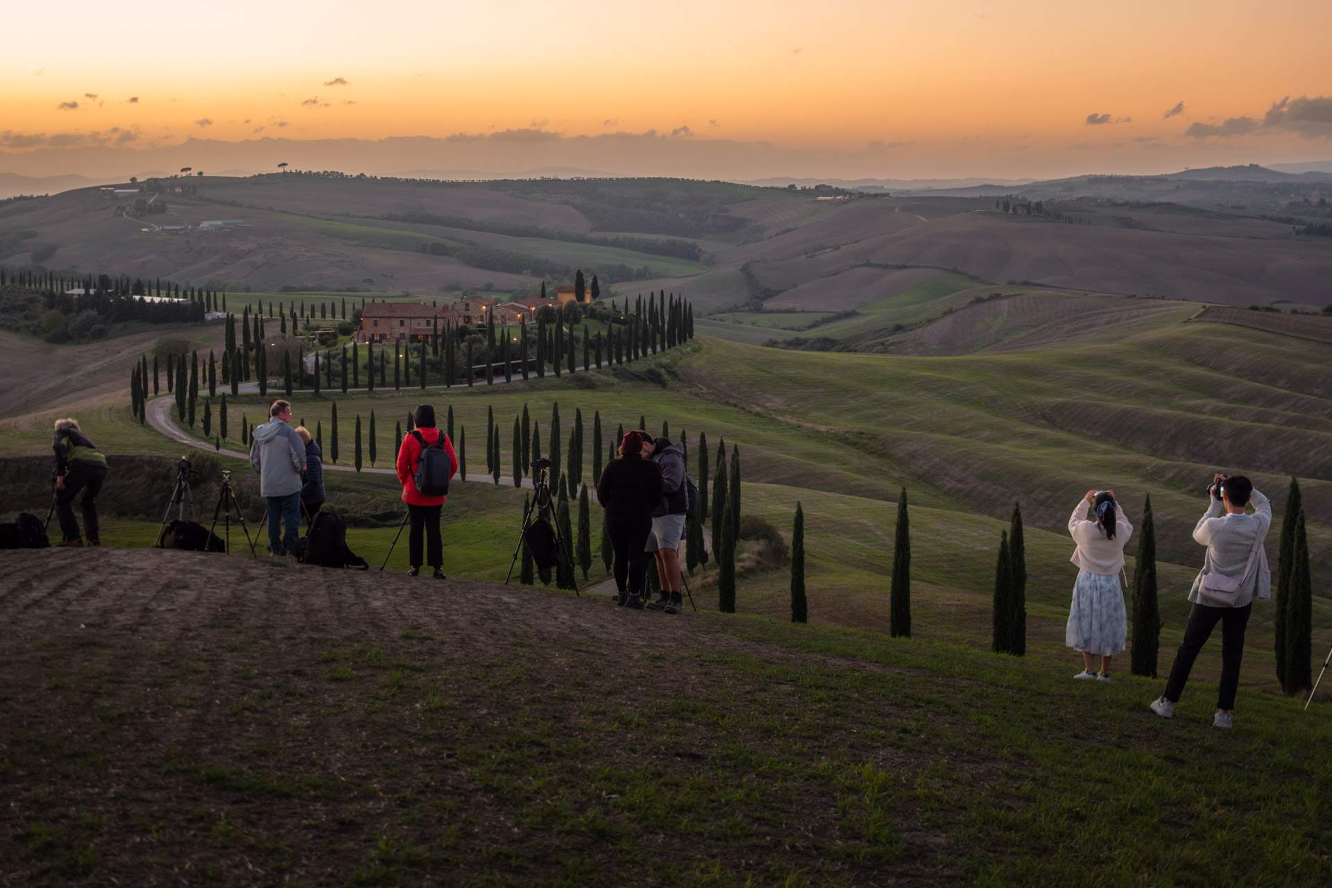 The famous Tuscan sunset spot with photographers