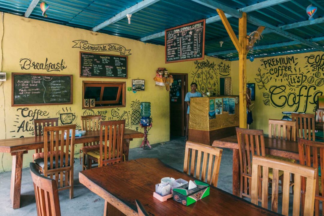 A Vegan Eating Guide to Nusa Penida: The Best Restaurants & Cafés