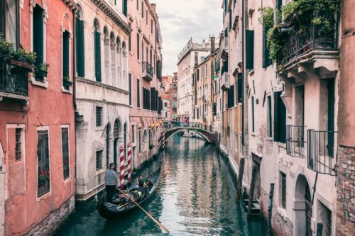 A Day Trip to Romantic Venice - Northabroad