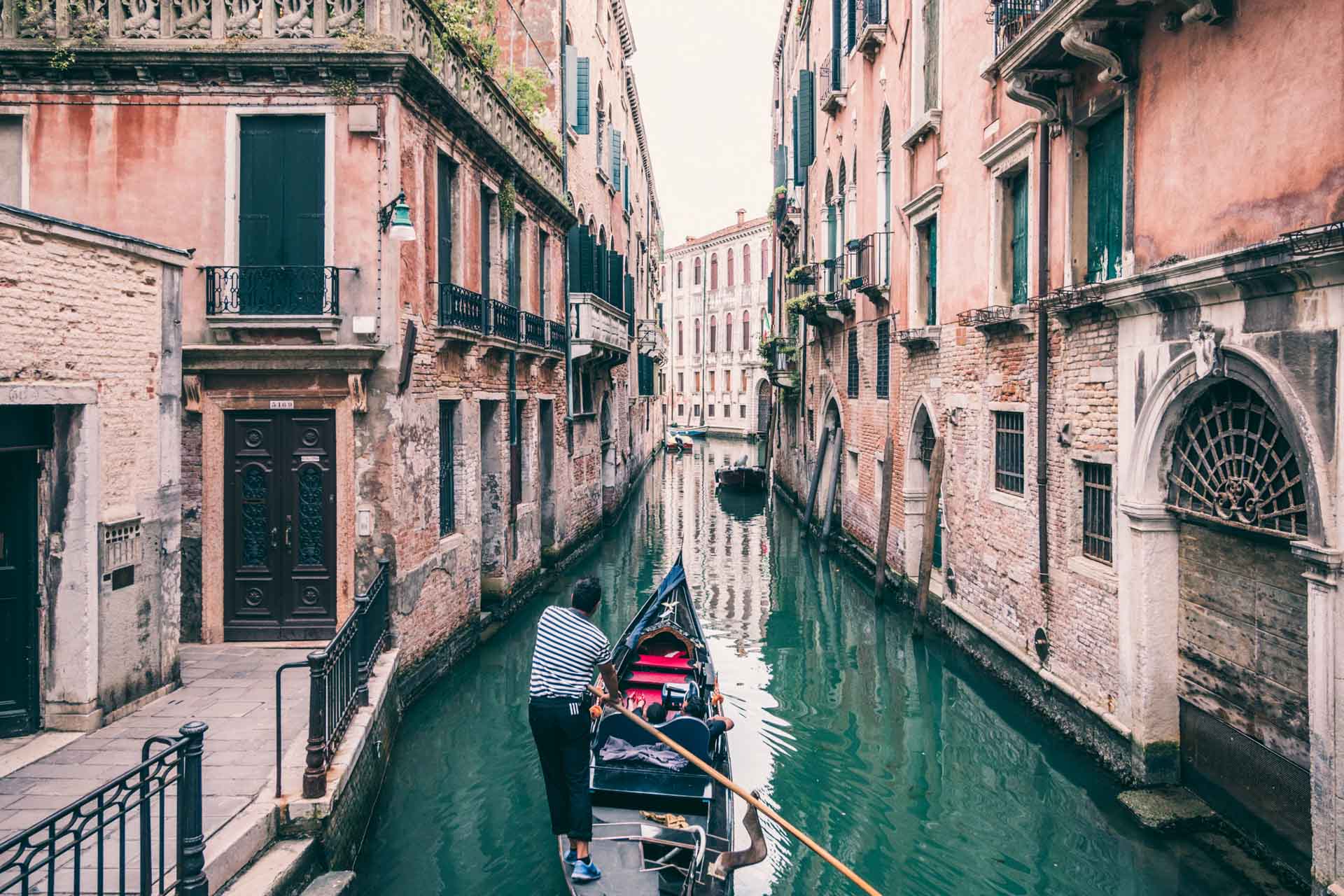 A Day Trip to Romantic Venice