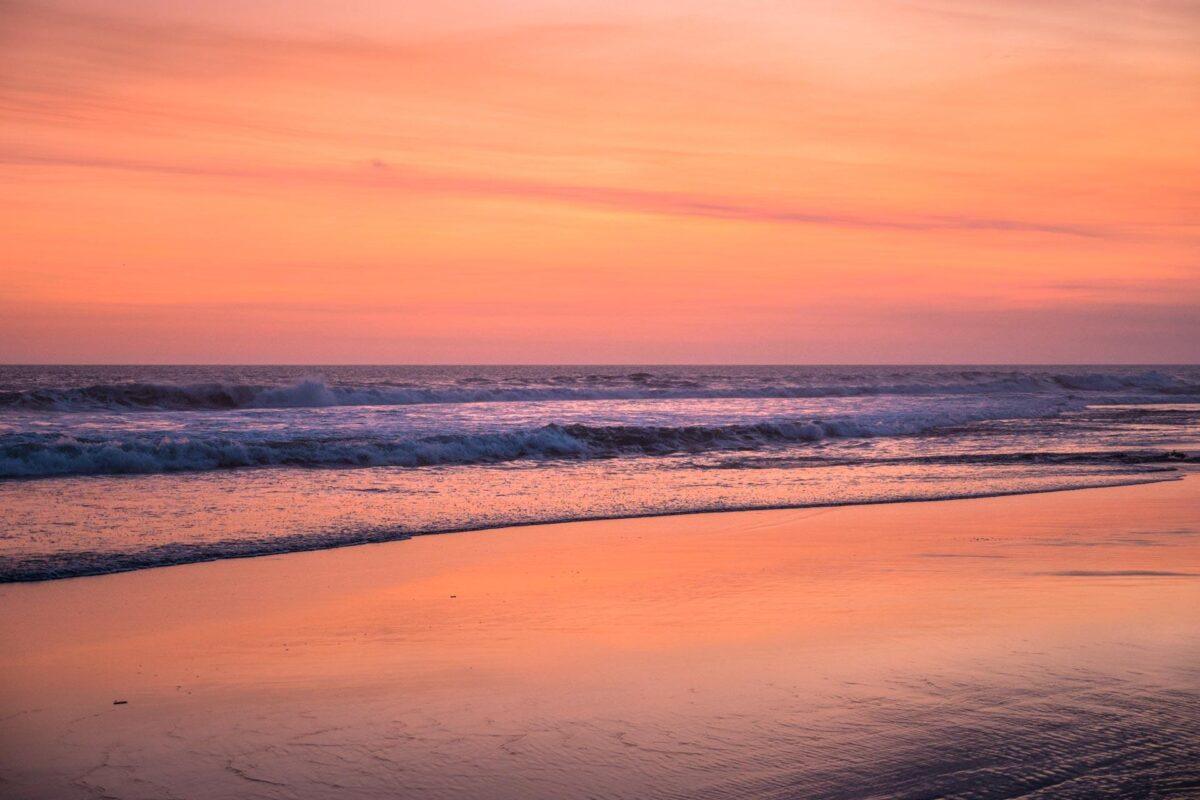 Working While Travelling? Why It’s a Bad Idea and How to Make It Work for You